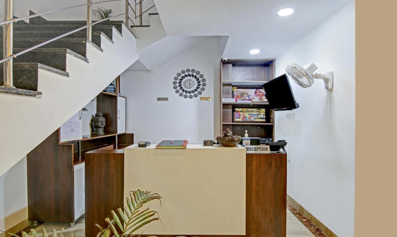 Treebo Royal Empire Adarsh Nagar, Chandigarh Hotell Exteriör bild