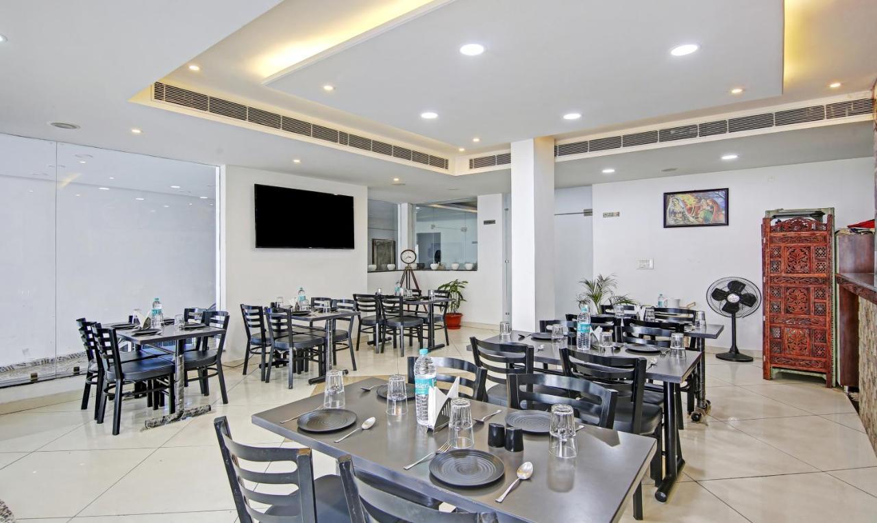 Treebo Royal Empire Adarsh Nagar, Chandigarh Hotell Exteriör bild