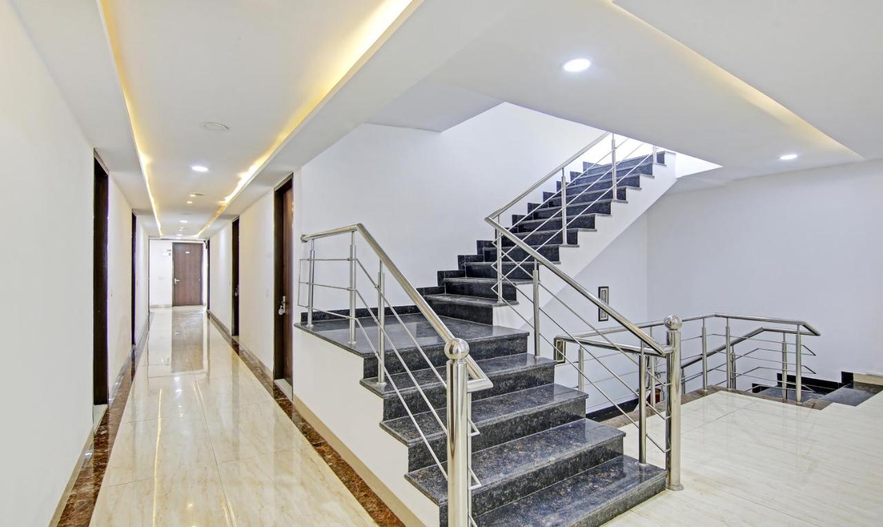 Treebo Royal Empire Adarsh Nagar, Chandigarh Hotell Exteriör bild